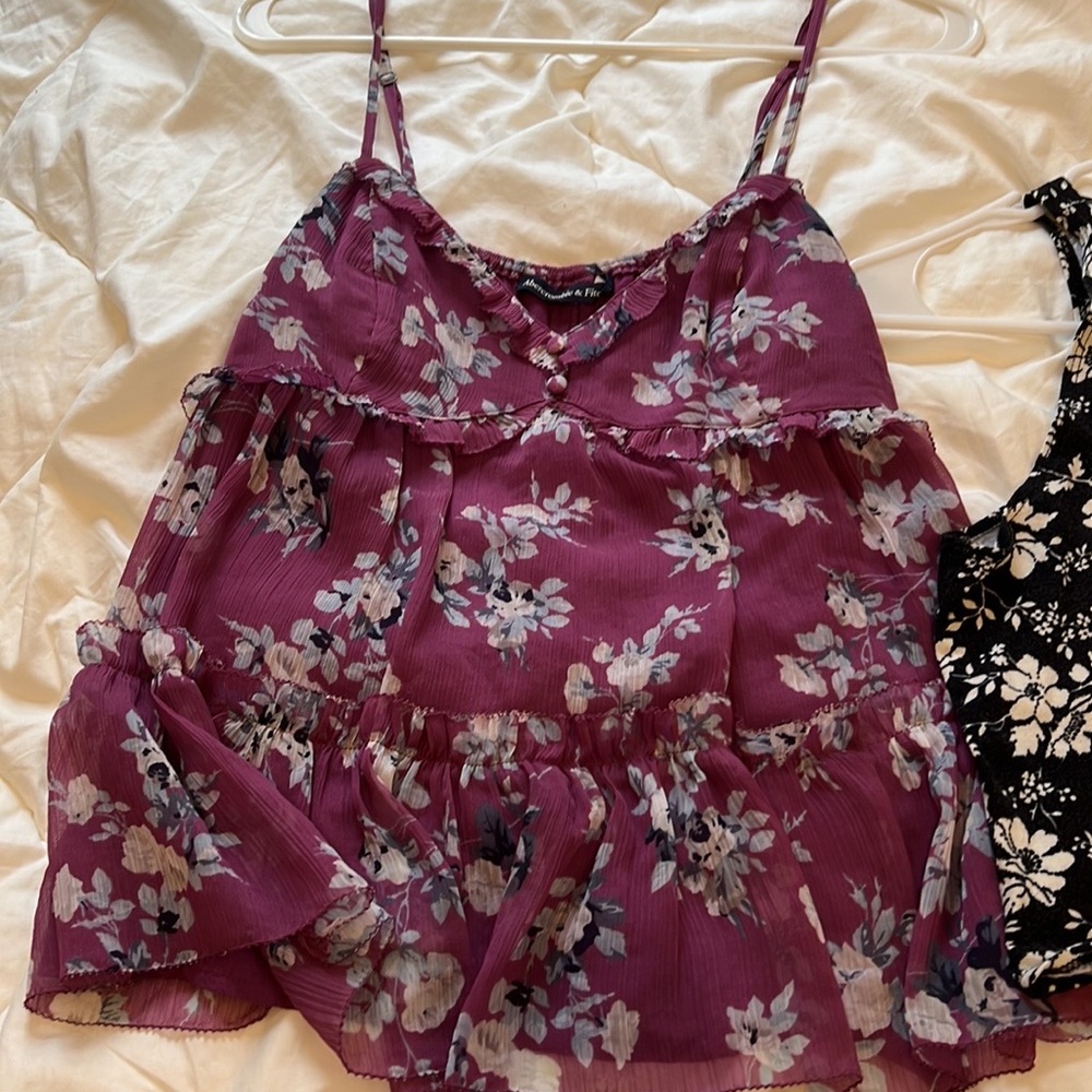 ABERCROMBIE FLORAL TOP